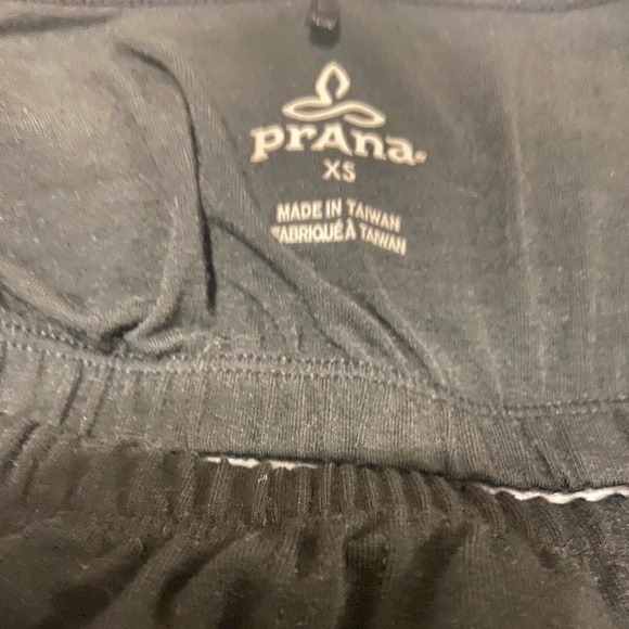 Prana Women’s Dress with built in bra - Picture 3 of 3